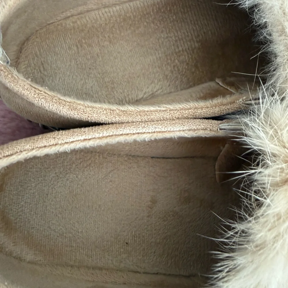 Elegant Beige and Silver Women's Loafers - Picture 4 of 6